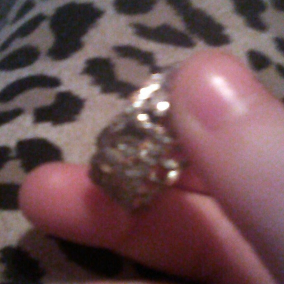 Ring - Picture 2 of 3